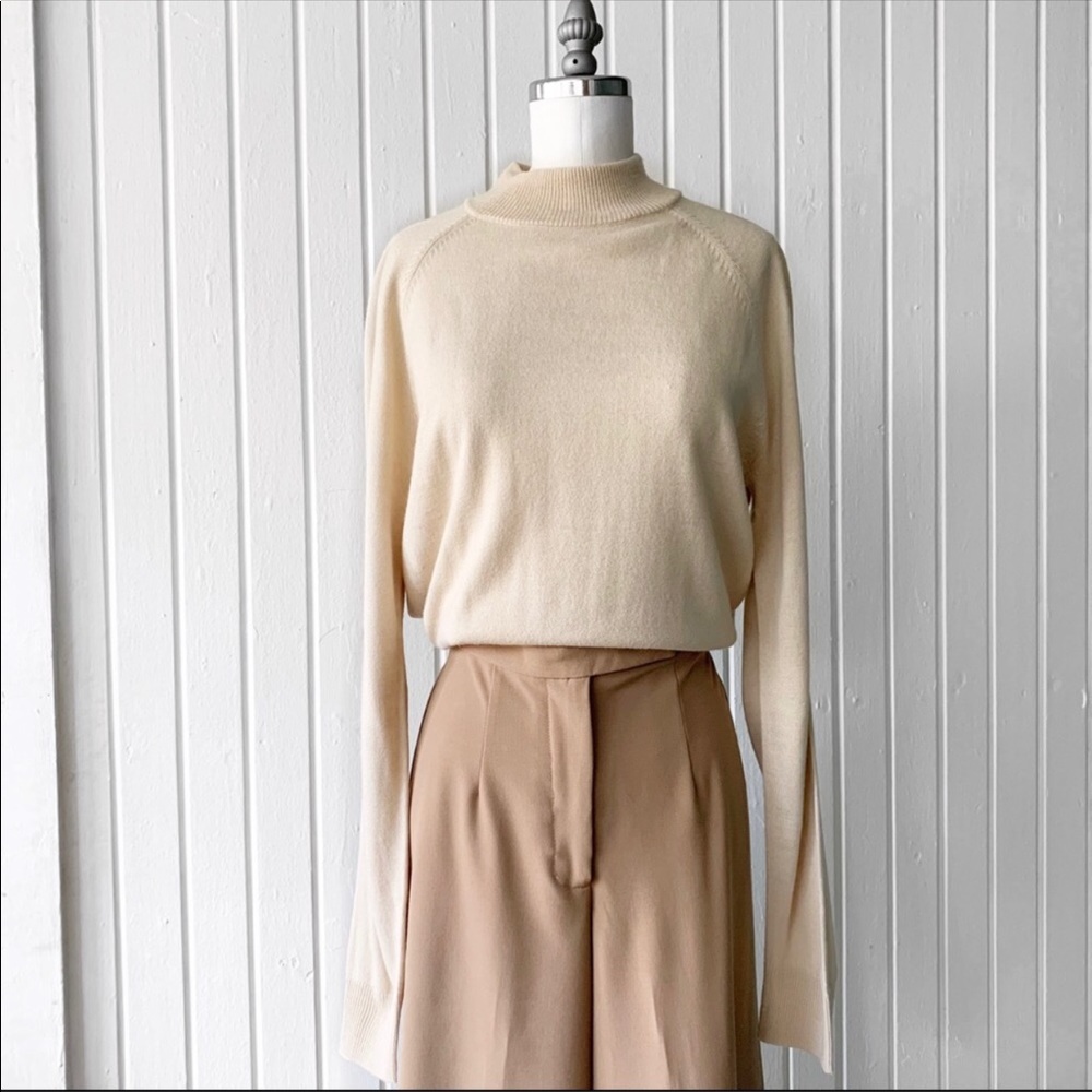 Vintage 90s Oatmeal Cream Mock Neck Sweater